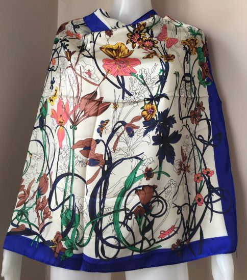 Obrazek Apaszka z jedwabiu naturalnego łączka 70/70cm Włochy